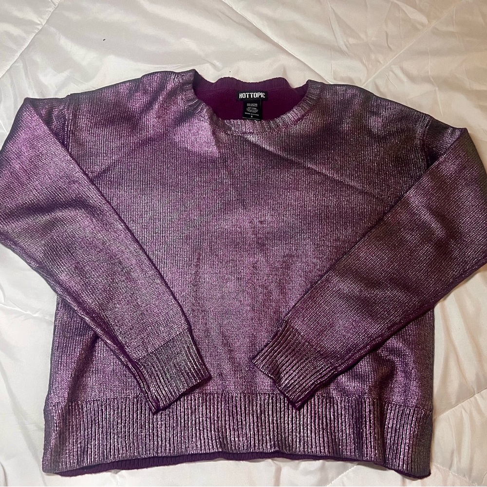 Hot topic sweater NWT Size S